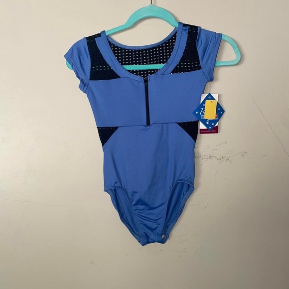 Brand new with tags - Picture 1 of 3